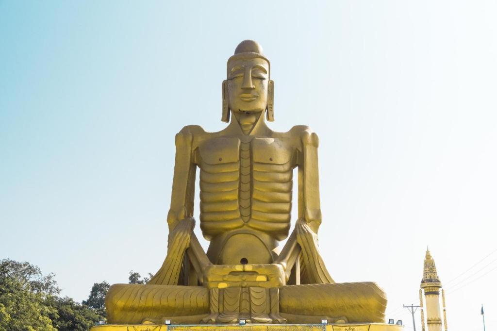 Hotel Ye Myanmar Мандалей Екстериор снимка