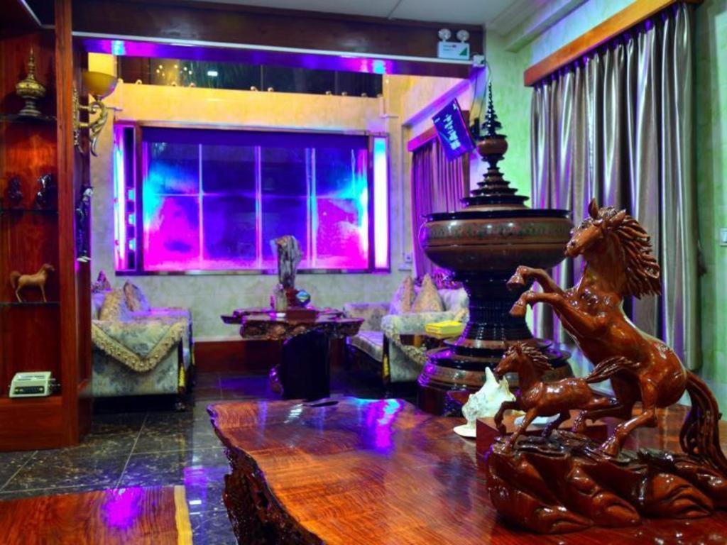 Hotel Ye Myanmar Мандалей Екстериор снимка