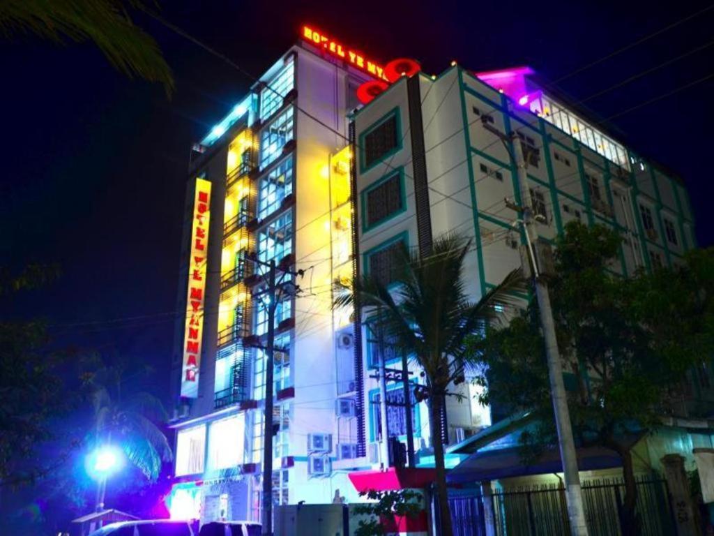 Hotel Ye Myanmar Мандалей Екстериор снимка