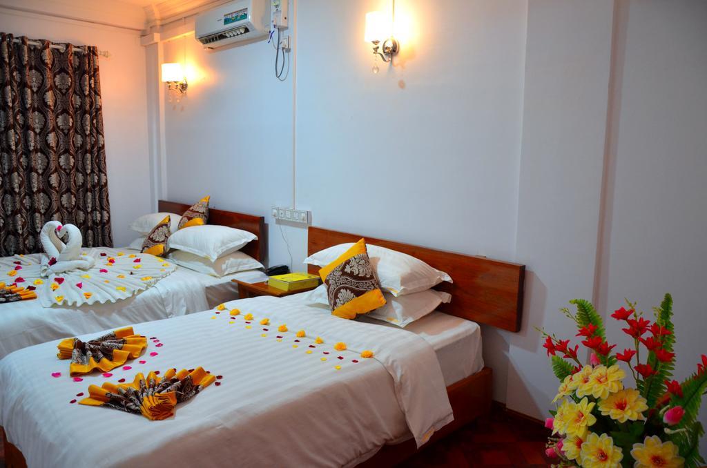 Hotel Ye Myanmar Мандалей Екстериор снимка