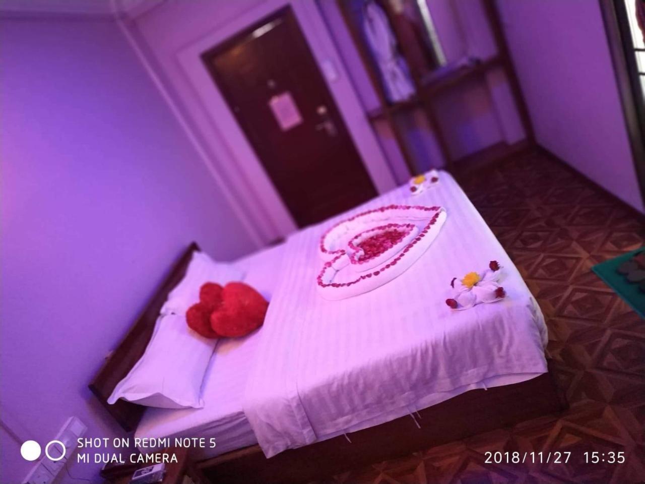 Hotel Ye Myanmar Мандалей Екстериор снимка